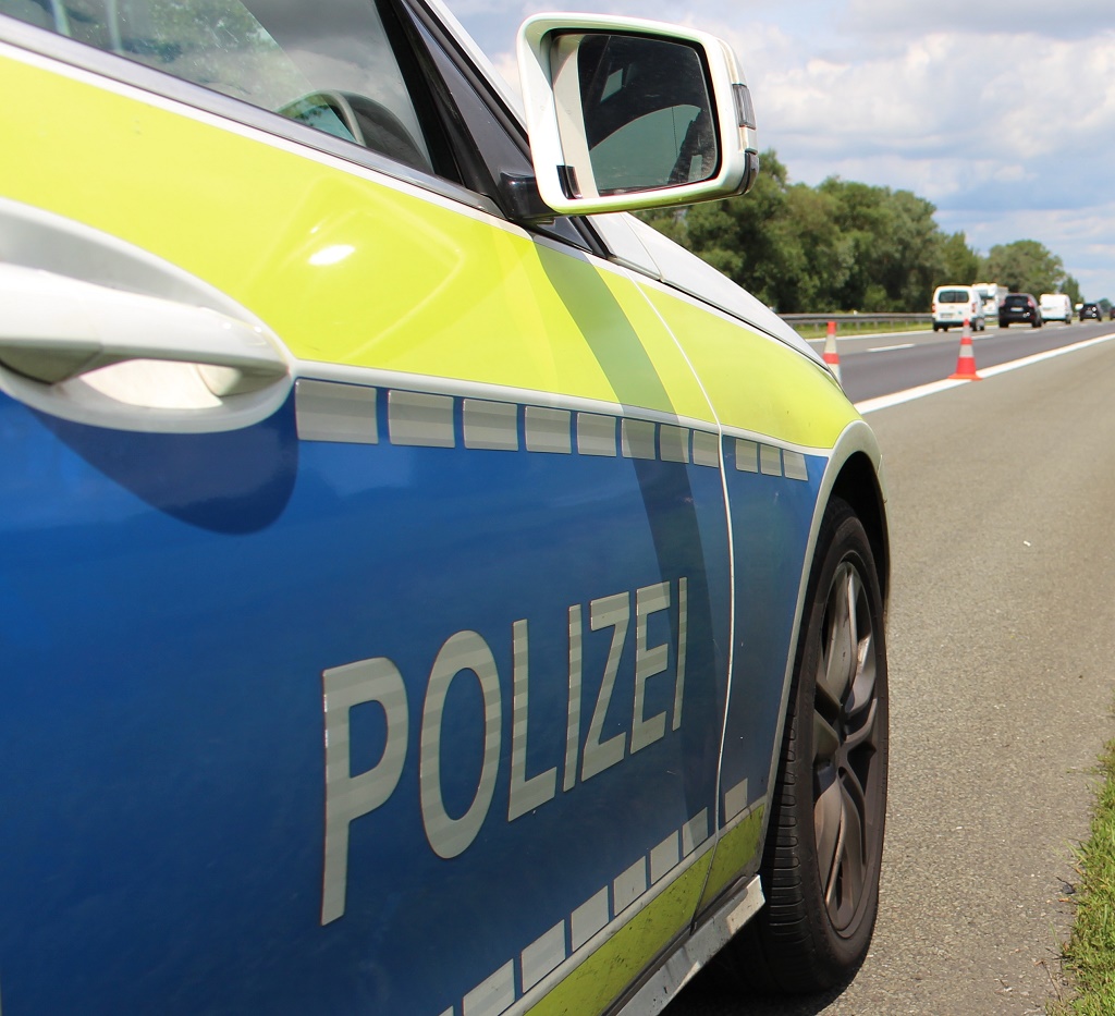 reportnet24.de - Unfall mit Verletzten auf der A9 zw. Beelitz und Brück,  Richtungsfahrbahnen Berlin und HalleLeipzig betroffen